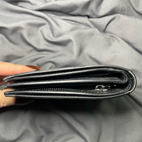 Louis Vuitton Wallet - Picture 11 of 13